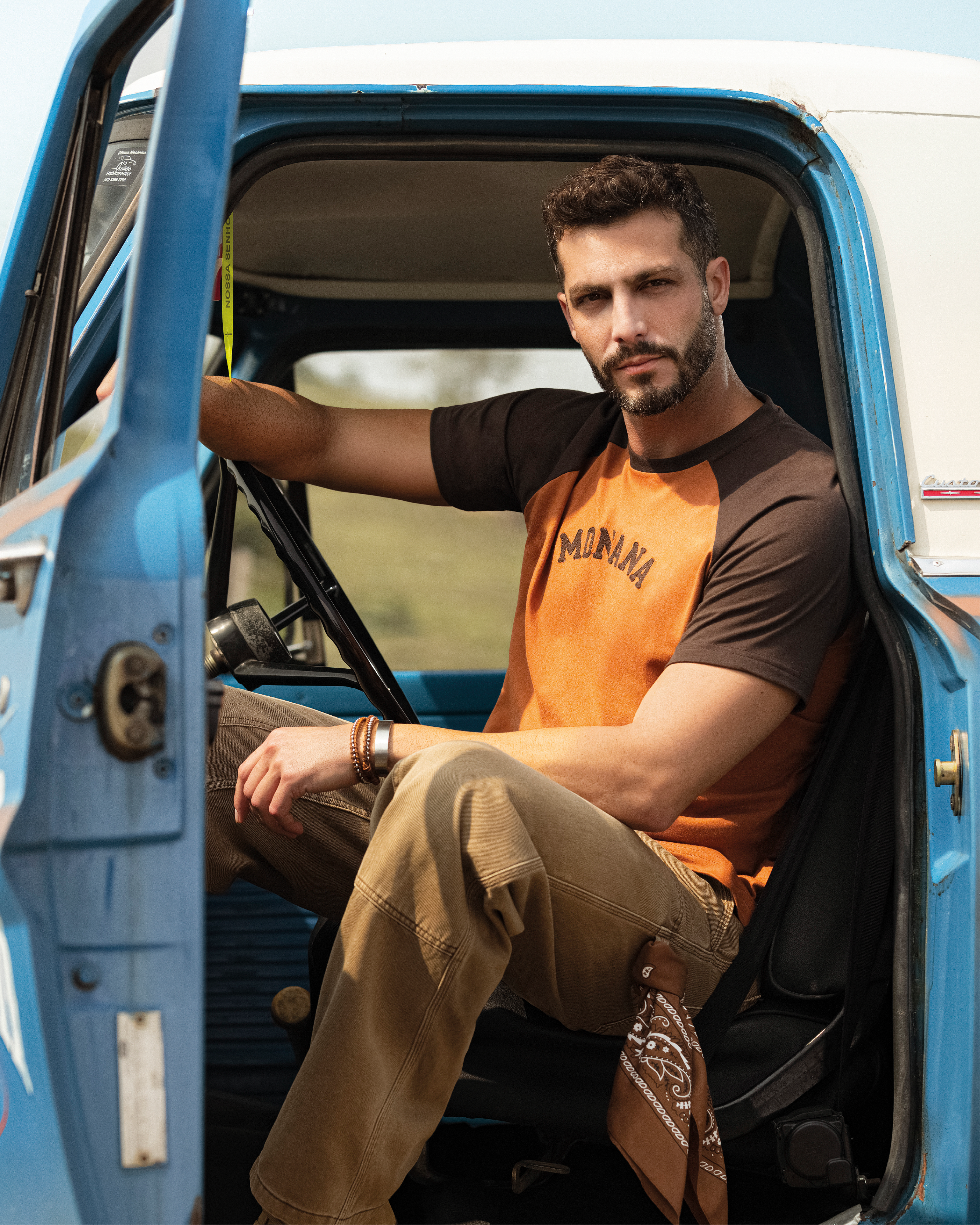 Camiseta masculina Colisão - vista traseira